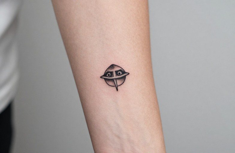 Small Trad Tattoo Ideas: Classic Flash, Smaller Scale
