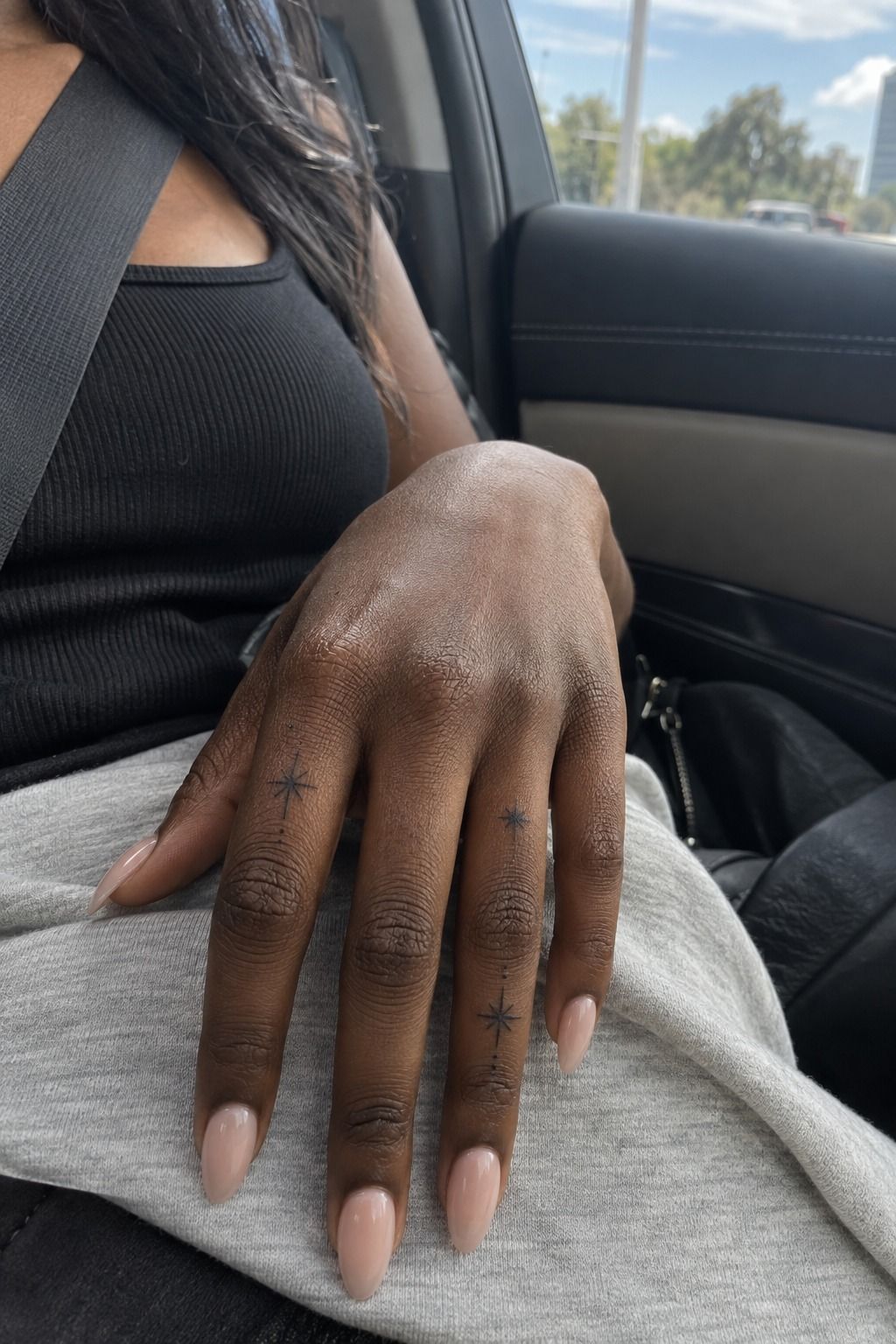 Use Thumb Placement for Bold Blackwork