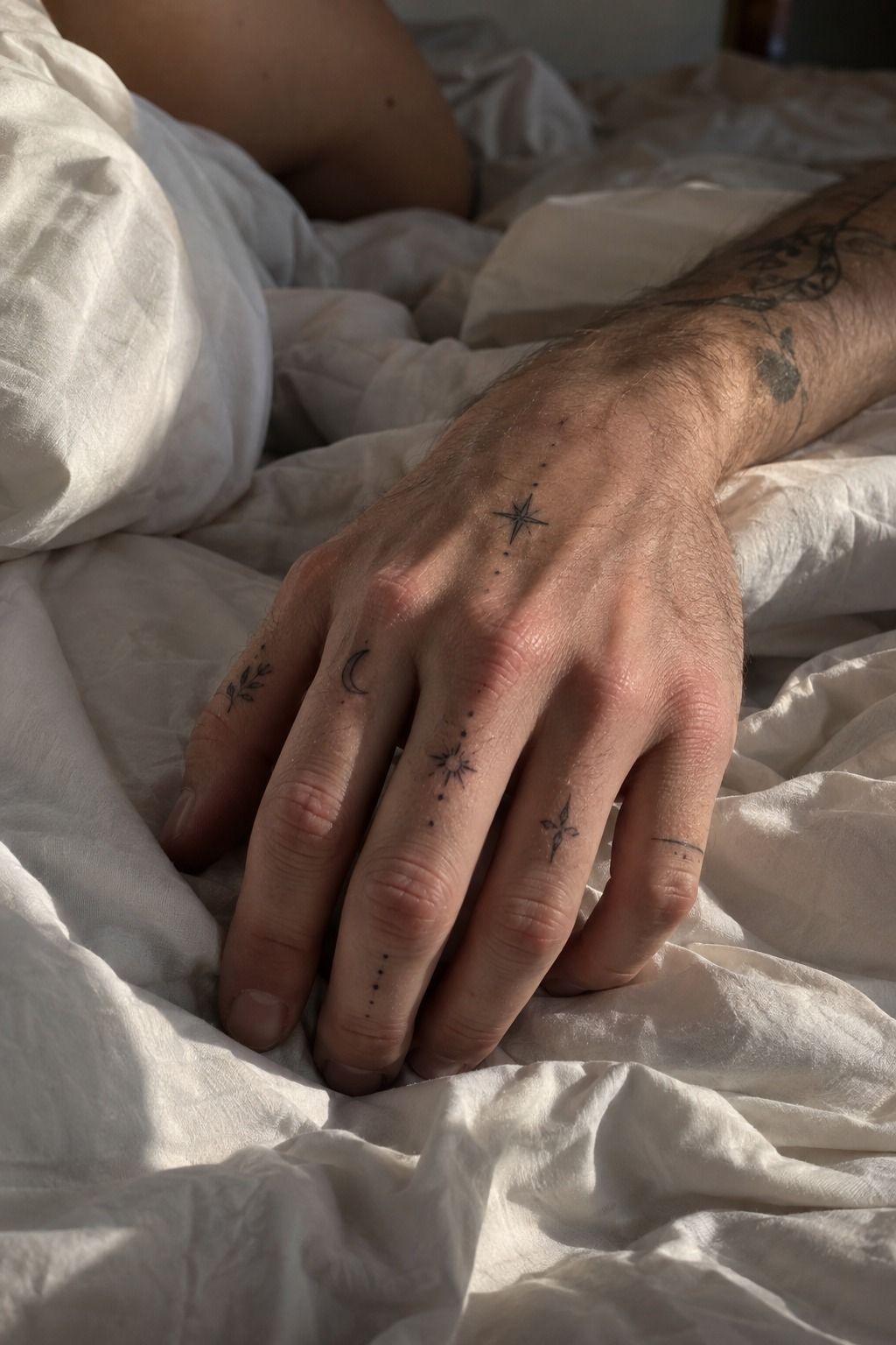 Tiny Finger Symbols With Crisp Linework
