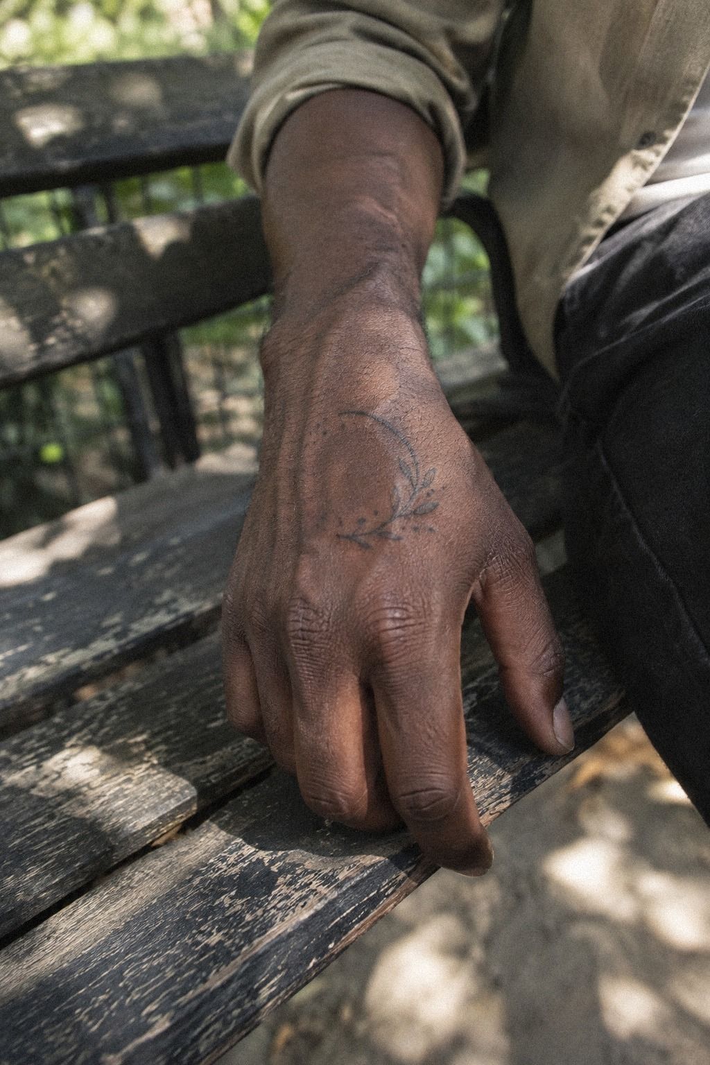 Choose Negative-Space Hand Motifs